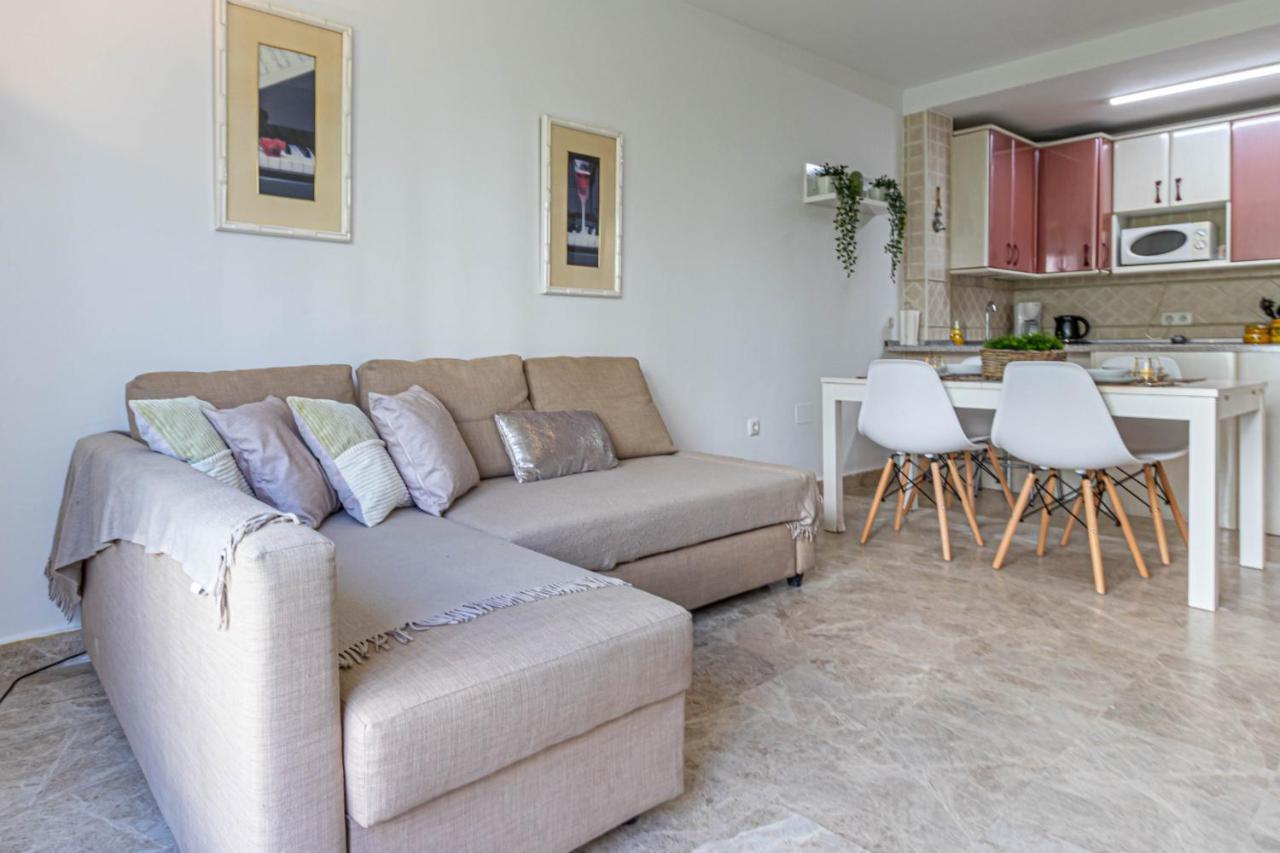 797 Holiday Rentals- Duplex Para 7 En La Carihuela A 1 Min De La Playa Torremolinos Extérieur photo