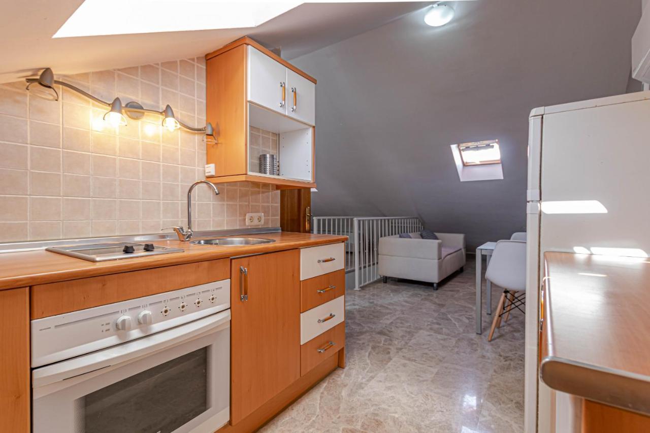 797 Holiday Rentals- Duplex Para 7 En La Carihuela A 1 Min De La Playa Torremolinos Extérieur photo